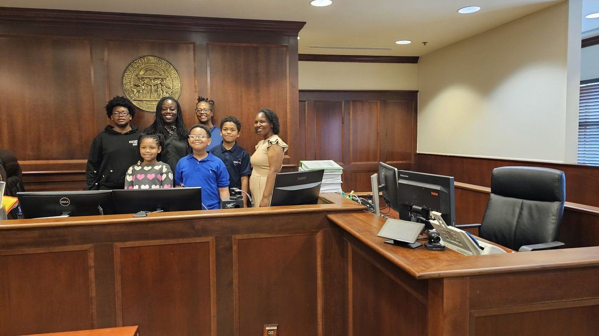 Young Laureates scholars visiting the courthouse for PBL